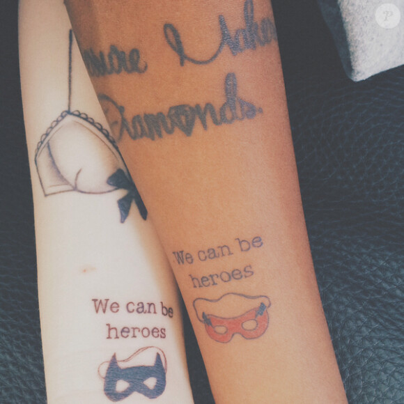 Depuis début avril 2014, Angel Haze et Ireland Baldwin n'ont de cesse de s'afficher ensemble sur les réseaux sociaux et de s'y faire des déclarations enflammées.