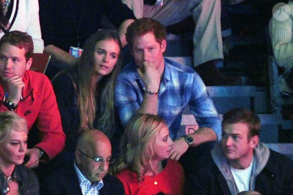 Cressida Bonas avec le prince Harry à Wembley le 7 mars 2014 pour le We Day organisé par l'association Free the Children. Ils se sont séparés en avril 2014 après un peu moins de deux ans de relation.