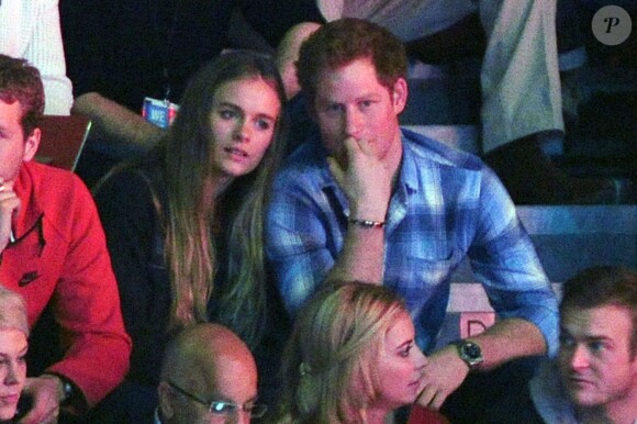 Cressida Bonas avec le prince Harry à Wembley le 7 mars 2014 pour le We Day organisé par l'association Free the Children. Ils se sont séparés en avril 2014 après un peu moins de deux ans de relation.