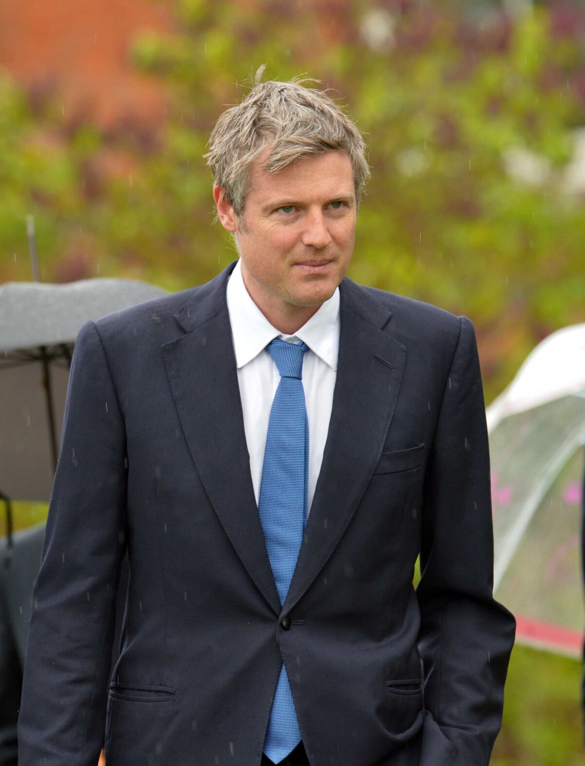 Tombe De Mark Shand , Duchess of Cornwall attends brother’s funeral – LFMP
