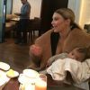 La petite North en pleine réunion avec ses parents chez Vogue en préparation du numéro d'avril 2014.