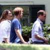 A la veille du mariage de leur ami Guy Pelly, le prince William et le prince Harry, avec les autres invités de la noce, ont visité Graceland, à Memphis le 2 mai 2014.