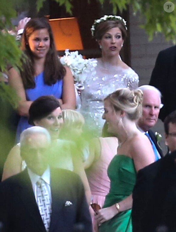 Lizzy Wilson lors de son mariage avec Guy Pelly, ami des princes William et Harry (qui étaient présents), le 3 mai 2014 à Memphis.