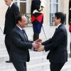 François Hollande et Shinzo Abe, Premier ministre du Japon, accompagné de son épouse Akie Abe lors du dîner officiel au Palais de l'Elysée, en l'honneur du premier ministre japonais à Paris le 5 mai 2014