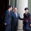 François Hollande et Shinzo Abe, Premier ministre du Japon, accompagné de son épouse Akie Abe lors du dîner officiel au Palais de l'Elysée, en l'honneur du premier ministre japonais à Paris le 5 mai 2014