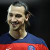 Zlatan Ibrahimovic lors de l'échauffement avant le match entre Paris et Chelsea au Parc des Princes à Paris, le 2 avril 2014