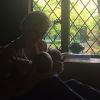 Elsa Pataky poste des photos de famille sur Instagram : 4 mai, elle célèbre la fête des mères en Espagne et dévoile une tendre photo avec ses jumeaux