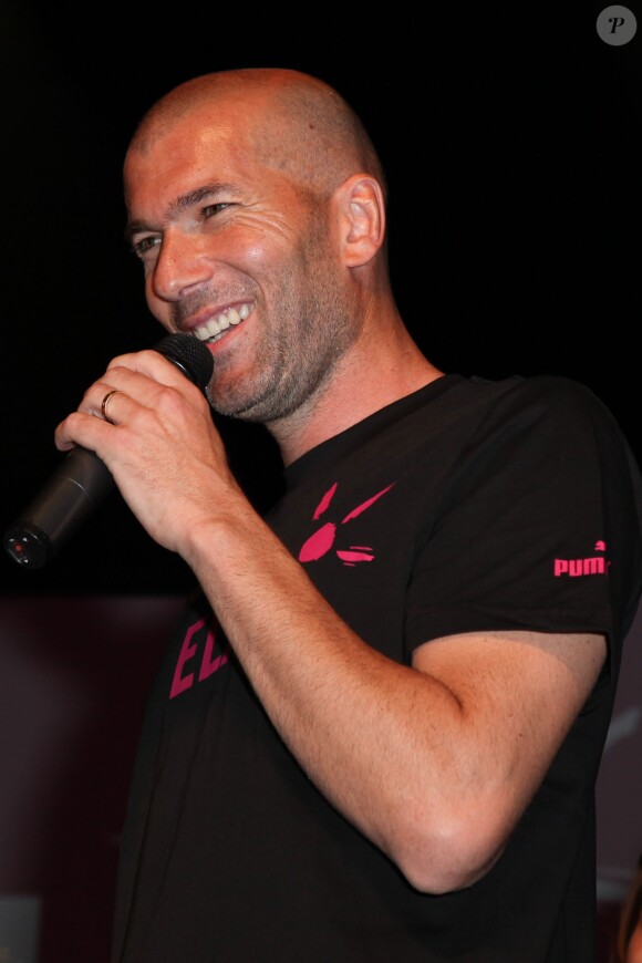 Zinédine Zidane attending lors de la soirée Prix Ambassadeur ELA au théâtre Marigny à Paris, le 7 juin 2013