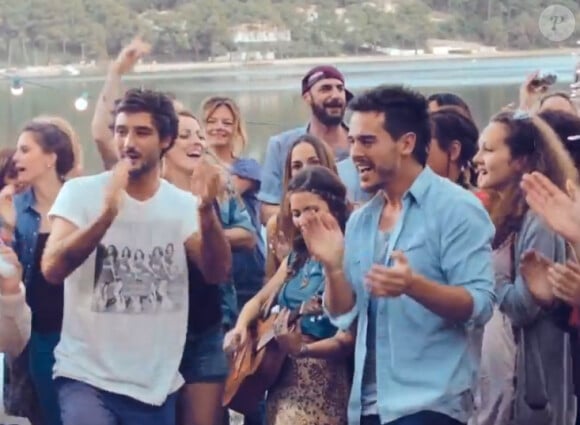 Les Fréro Delavega, candidats de "The Voice 3", présentent le clip de leur morceau "Sweet Darling". Mai 2014.