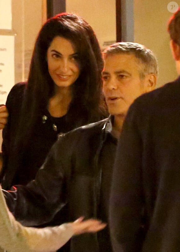 George Clooney et Amal Alamuddin dînant avec Emily Blunt et John Krasinski à Los Angeles le 27 mars 2014