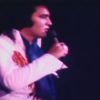 Elvis Presley sur la scène de l'International Hotel à Las Vegas, en 1974.