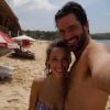 Alix et Paul à la plage à Singapour