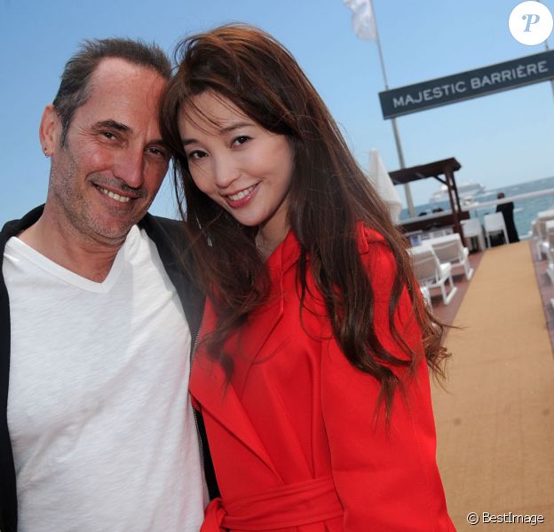 Wallpaper Jin Sha Ambassadrice De Charme Aux Cotes De Pitof Pour Un HD