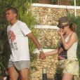  Pepe et sa douce compagne Ana Sofia profitent de leurs vacances le 7 juillet 2012 sur l'&icirc;le de Minorque avant la naissance de leur premier enfant pr&eacute;vue pour la fin de l'&eacute;t&eacute; 
