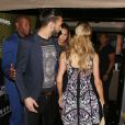 Nabilla Benattia et son petit ami Thomas Vergara croisent Paris Hilton à la sortie de la boite de nuit "Cosy Box" à Cannes, le 17 mai 2014.