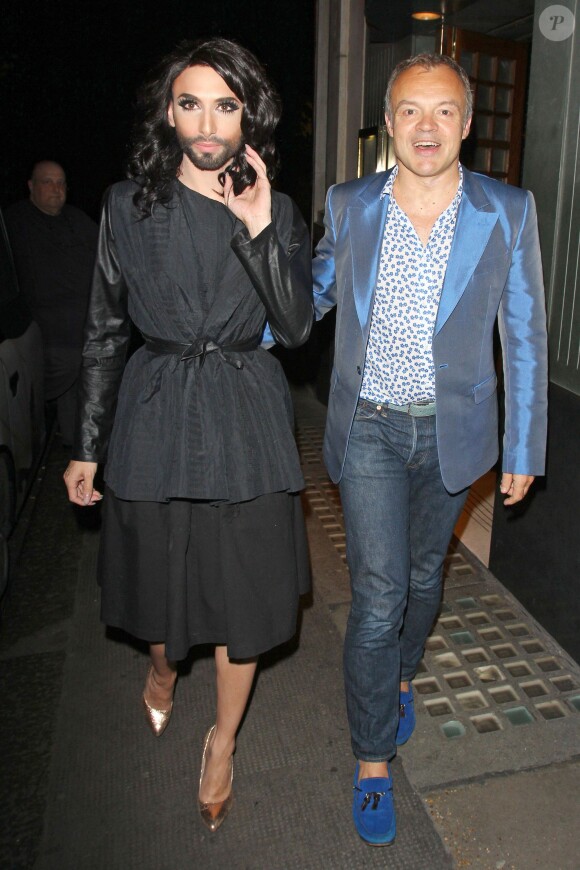 Conchita Wurst avec Graham Norton à Londres, le 16 mai 2014.