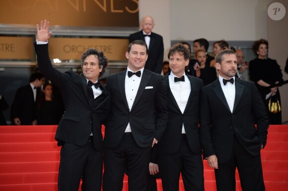 Mark Ruffalo, Channing Tatum, le réalisateur Bennett Miller et Steve Carell défendent leur film Foxcatcher au Palais des Festivals. Cannes, le 19 mai 2014.