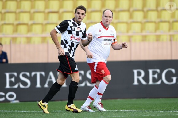 Le prince Albert de Monaco lors du World Stars Football Match entre la Star Team Monte Carlo et la F1 Driver Team, au stade Louis II de Monaco, le 20 mai 2014