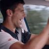 Novak Djokovic, hystérique au volant de sa Peugeot dont il est l'ambassadeur