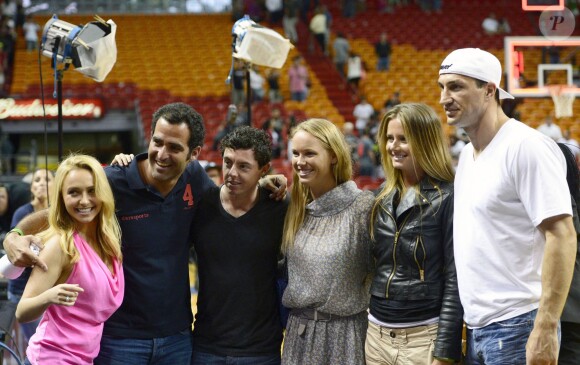 Rory McIlroy et Caroline Wozniacki posent en compagnie d'Hayden Panettiere et son petit-ami Wladimir Klitschko à Miami, le 24 mars 2013