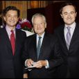  Jacques Sereys avec son fils Philippe de Sereys de Rothschild (&agrave; gauche) lors d'une c&eacute;r&eacute;monie &agrave; la Com&eacute;die fran&ccedil;aise le 7 novembre 2011 