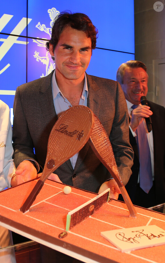 Roger Federer lors de l'inauguration de la nouvelle boutique Lindt situé à proximité de l'Opéra Garnier, à Paris le 23 mai 2014