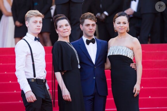 Antoine Olivier Pilon, Anne Dorval, Xavier Dolan et Suzanne Clément  pour la cérémonie de clôture du 67e Festival du film de Cannes le 24 mai 2014.