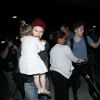 David Beckham, sa fille Harper et son fils Brooklyn arrivent à l'aéroport de LAX à Los Angeles, le 23 mai 2014.