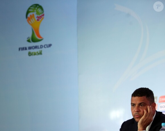 Ronaldo Nazario lors d'une conférence de presse à Riocentro, Jacarepagua, à l'ouest de Rio de Janeiro, le 10 octobre 2013