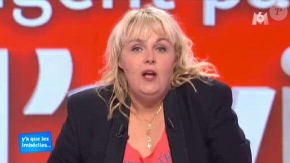 L'animatrice Valérie Damidot dans l'émission Y'a que les imbéciles qui ne changent pas d'avis, sur M6, le samedi 12 avril 2014.