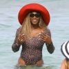 Serena Williams s'offre un bain de soleil sur une plage à Miami, le 31 mai 2014.