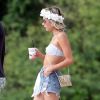 Emma Roberts, surprise sur une plage de Maui lors d'un après-midi détente avec son fiancé Evan Peters. Hawaï, le 3 juin 2014.