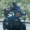 Exclusif - Casper Smart quitte le domicile de Jennifer Lopez sur sa moto à Los Angeles. Le 6 juin 2014