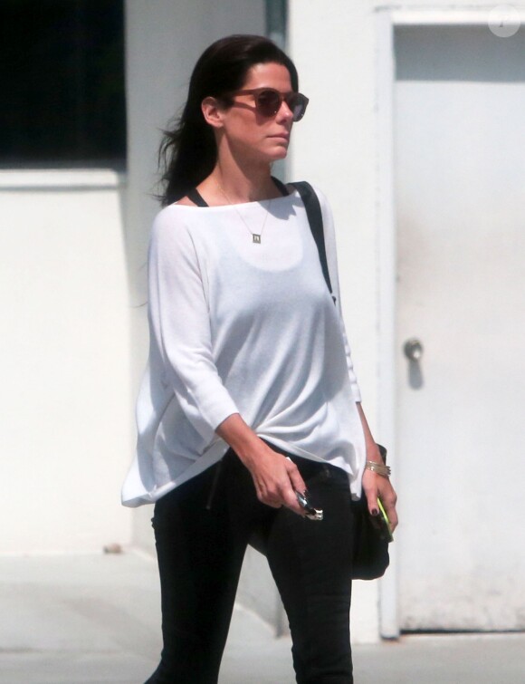 Exclusif - Sandra Bullock sort d'un déjeuner de travail à Beverly Hills. Le 7 mai 2014
