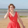  Emilie Dequenne sur la plage lors du Festival du film romantique de Cabourg, le 14 juin 2014. 