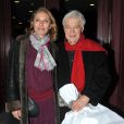 Guy Bedos et sa femme Joëlle à l'Olympia, pour le dernier spectacle du comique intitulé Rideau !, à Paris. Le 23 décembre 2013.