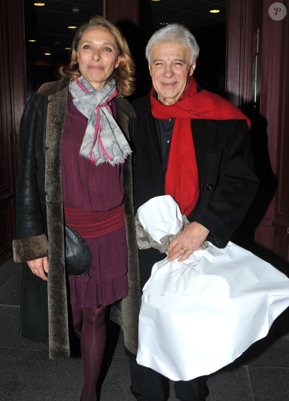Guy Bedos et sa femme Joëlle à l'Olympia, pour le dernier spectacle du comique intitulé Rideau !, à Paris. Le 23 décembre 2013.