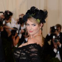 Kate Upton : Sexy ou glamour... Quelles sont ses facettes sur tapis rouge ?