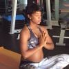 Kelly Rowland, enceinte de son premier enfant, se détend grâce au yoga. Photo postée le 19 juin 2014.