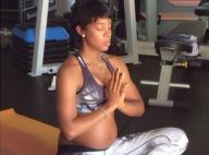 Kelly Rowland, enceinte : Joli ventre rond pour la future maman qui médite