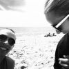 Alizée et son amoureux Grégoire Lyonnet profitant d'une plage corse le 1er mai 2014.