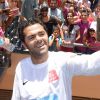 Jamel Debbouze - Un "Charity Game du Marrakech du Rire 2014", match de foot caritatif, a été organisé, permettant de reverser 300 000 dirhams (27 000 euros) aux associations "Al Karam" et "L'Heure Joyeuse" le 15 juin 2014.