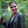 Exclusif - Sandrine Quétier et son groupe "The Jokers", composé de Santi, Ludo et Thomas, ont joué au Mandarin Oriental à l'occasion de la Fête de la Musique à Paris. Le 21 juin 2014.