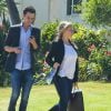 Jennifer Love Hewitt se promène avec son mari Brian Hallisay et leur fille Autumn à Los Angeles, le 14 mai 2014. 