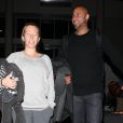  Kendra Wilkinson (enceinte) et son mari Hank Baskett vont prendre un avion &agrave; l'a&eacute;roport LAX de Los Angeles, le 30 janvier 2014. 
