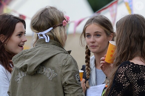 L'ancienne petite amie du prince Harry, Cressida Bonas en backstage lors du premier jour du Glastonbury Festival à Pilton, le 27 juin 2014. 