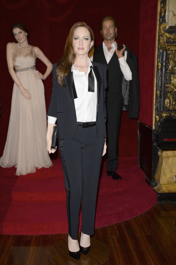 Le double de cire da la belle Angelina Jolie entre au Musée Grévin à Paris, le 3 juillet 2014.