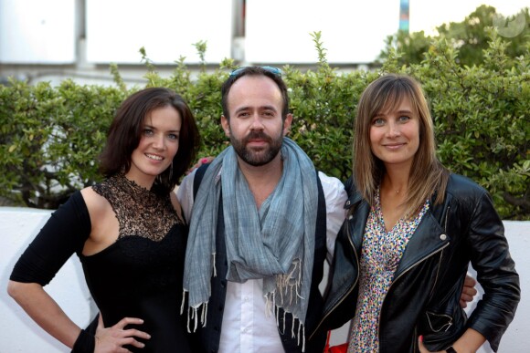 Charlotte Belhomme, Arnaud Sadowski et Julie De Bona assistent à la première du film Prêt à tout lors du 11e festival Les Hérault du cinéma et de la télé 2014 au Cap d'Agde, le 4 juillet 2014. 