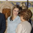  Le roi Felipe VI et la reine Letizia d'Espagne sont re&ccedil;us par le pr&eacute;sident portugais Anibal Cavaco Silva et sa femme Maria Cavaco Silva au palais de Belem &agrave; Lisbonne, le 7 juillet 2014, lors de leur visite officielle au Portugal. 