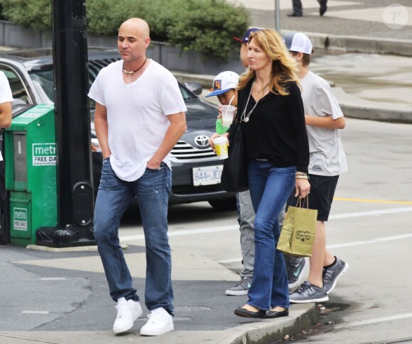 Andre Agassi accompagné de sa femme Steffi Graf et leur fils Jaden Gil à Vancouver, le 5 juillet 2014